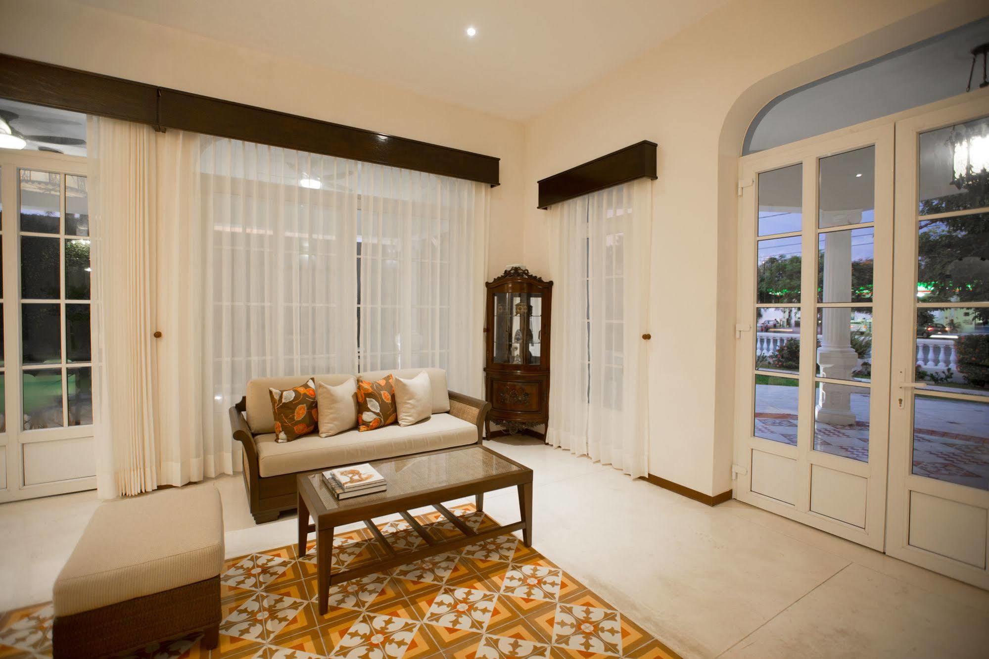 מרידה Delfina Boutique Hotel מראה חיצוני תמונה